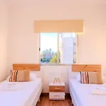 Apartman Telmar Port Sea View - 10 Minutes Walk From Finikoudes Lárnaka