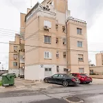 Apartman Telmar Port Sea View - 10 Minutes Walk From Finikoudes Lárnaka