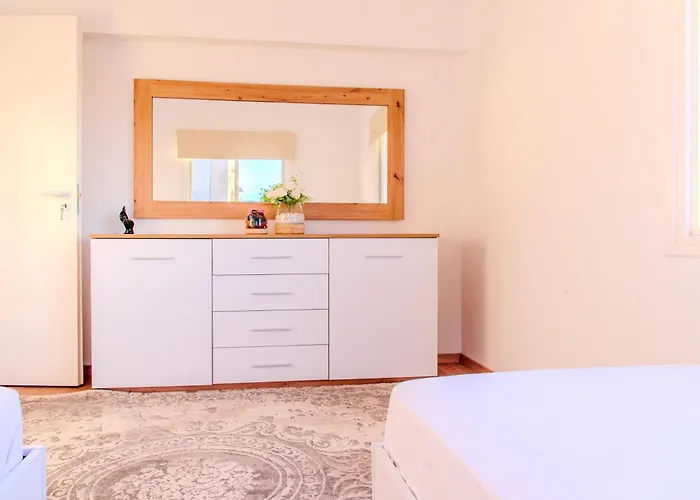 Telmar Port Sea View - 10 Minutes Walk From Finikoudes *