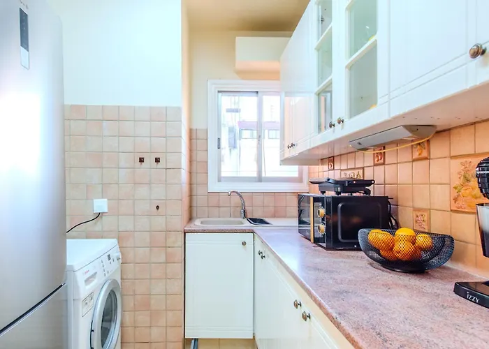 Telmar Port Sea View - 10 Minutes Walk From Finikoudes