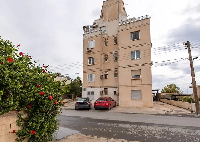 Telmar Port View - 10 Minutes Walk From Finikoudes Apartmán