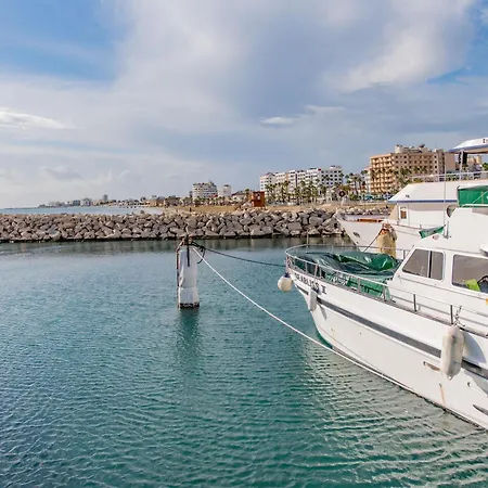Telmar Port Sea View شقة