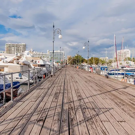 Telmar Port Sea View شقة