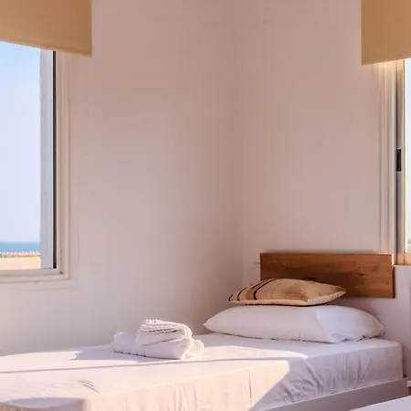 Telmar Port View - 10 Minutes Walk From Finikoudes *