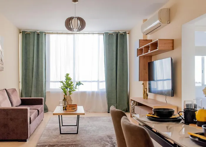 Appartement Telmar Port View - 10 Minutes Walk From Finikoudes Larnaca