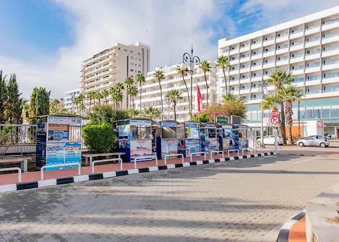 Appartement Telmar Port View - 10 Minutes Walk From Finikoudes